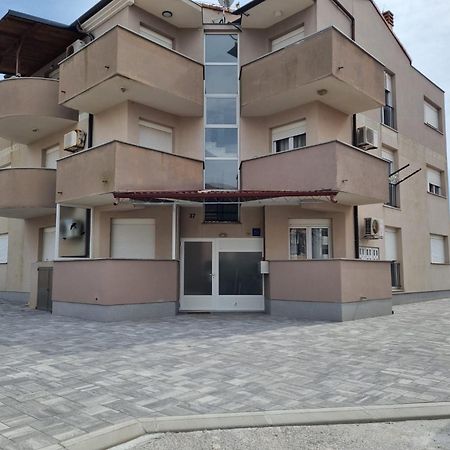 מדולין Apartman Nada *** מראה חיצוני תמונה